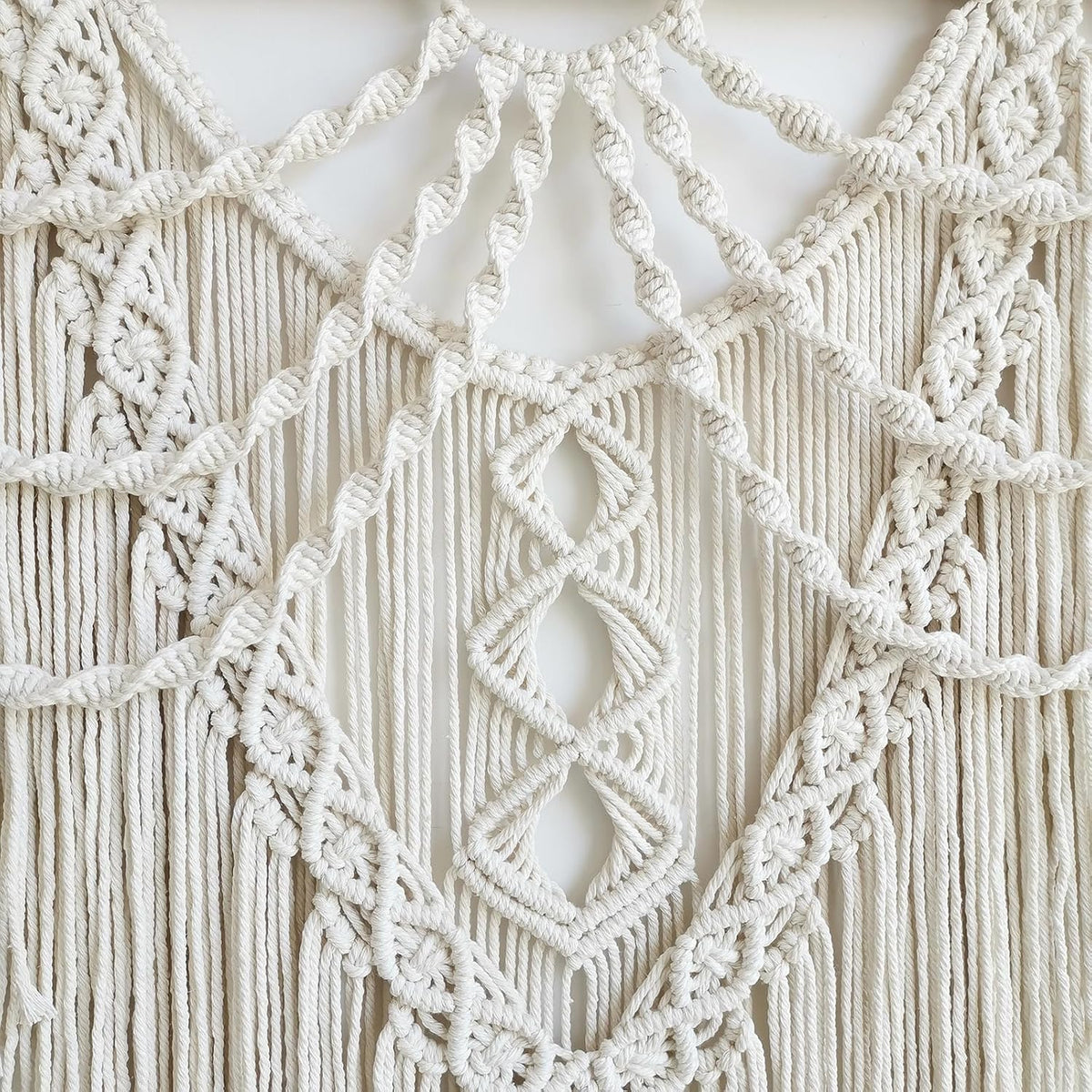 Achart Macrame Wall Hanging Large- Boho Wall Decor- large wall art- Wall Decor Living Room- Macrame Tapestry Boho Decor for Bedroom (Beige-Fringe)