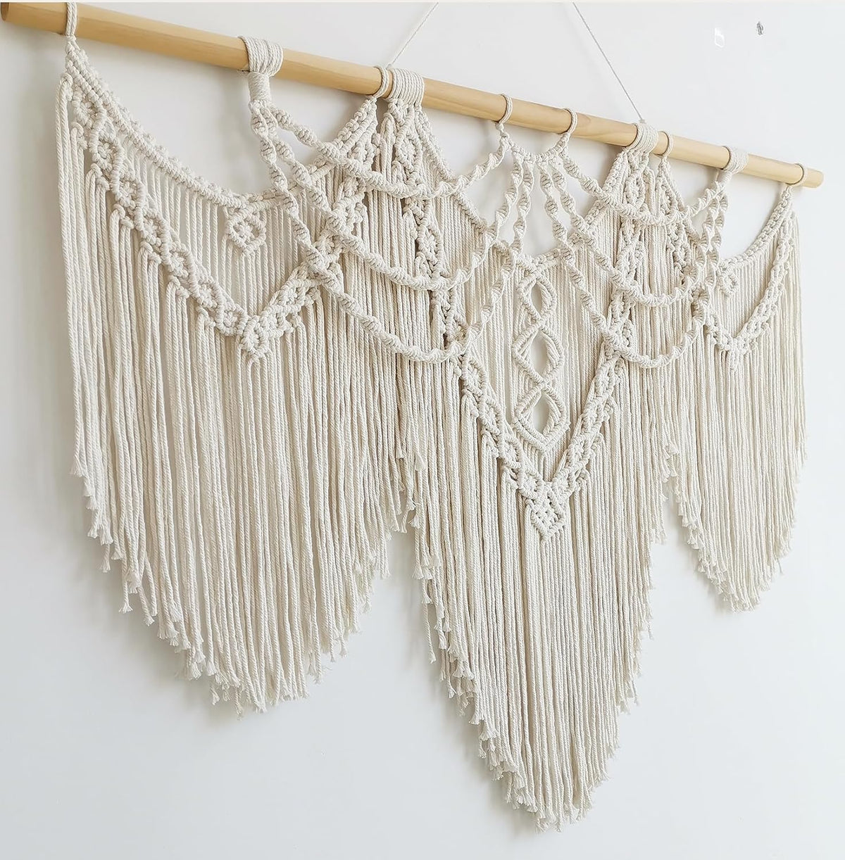 Achart Macrame Wall Hanging Large- Boho Wall Decor- large wall art- Wall Decor Living Room- Macrame Tapestry Boho Decor for Bedroom (Beige-Fringe)